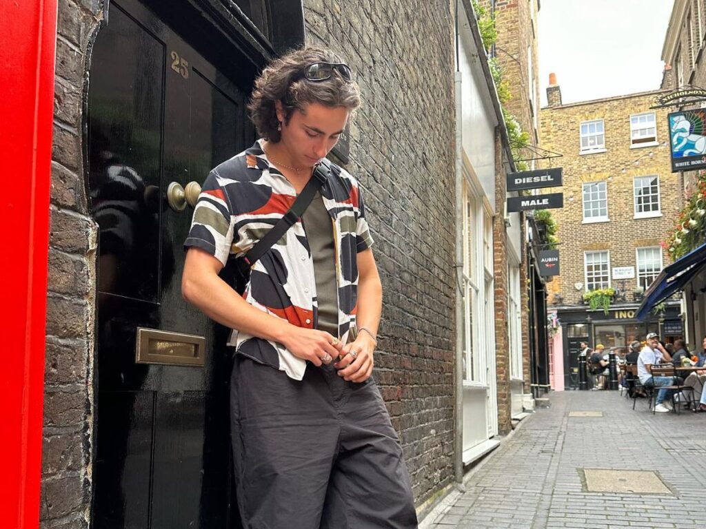 Miles Mitchell clicked photo in London.